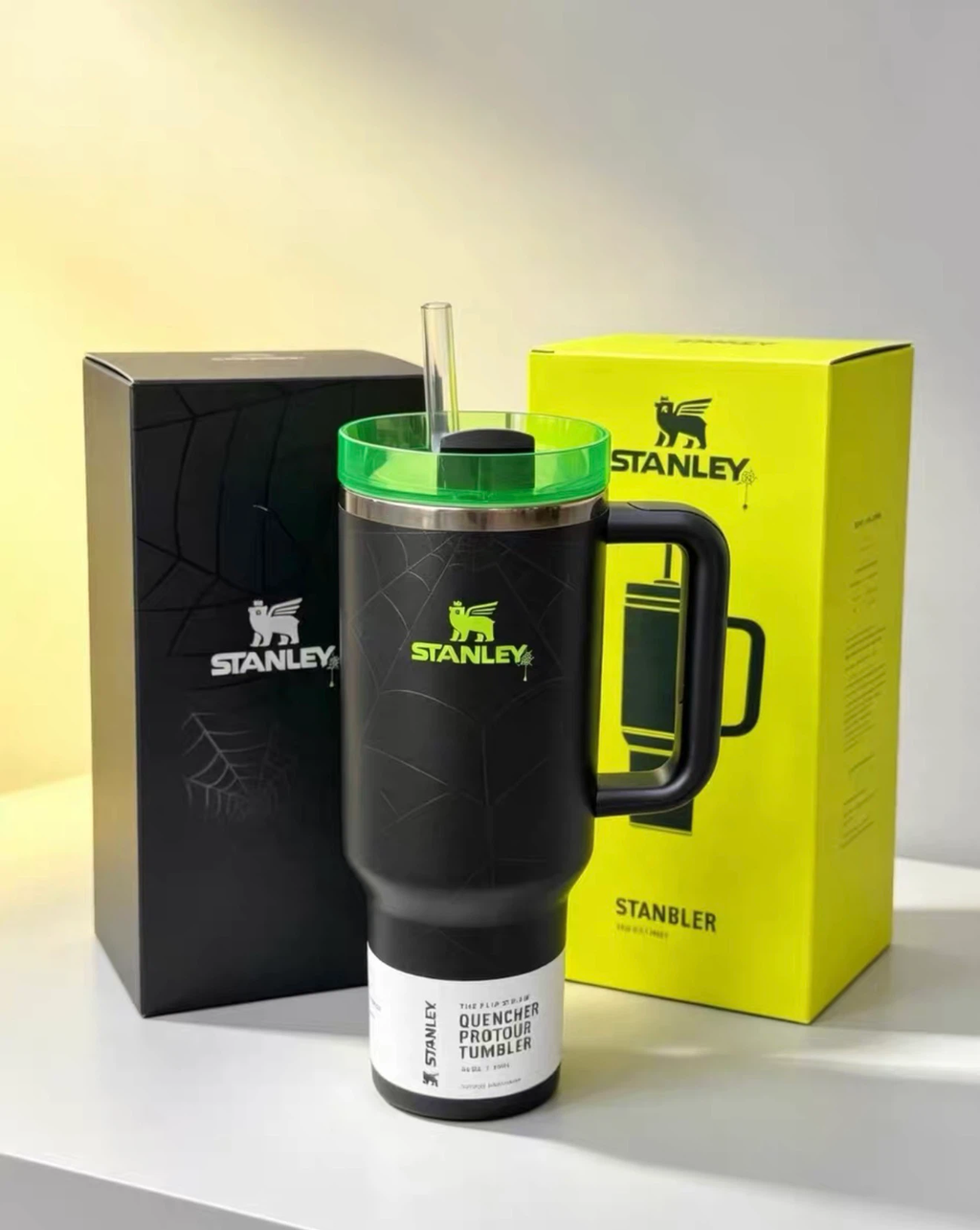 Spider‑Web Themed 40oz Large Insulated Travel Tumbler with Handle & Straw